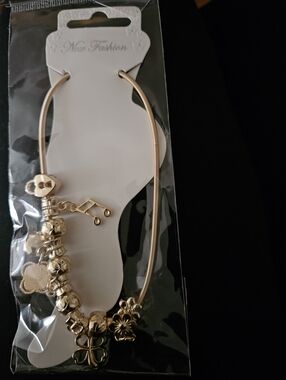 Gold-Tone Charm Anklet with Floral  Accents